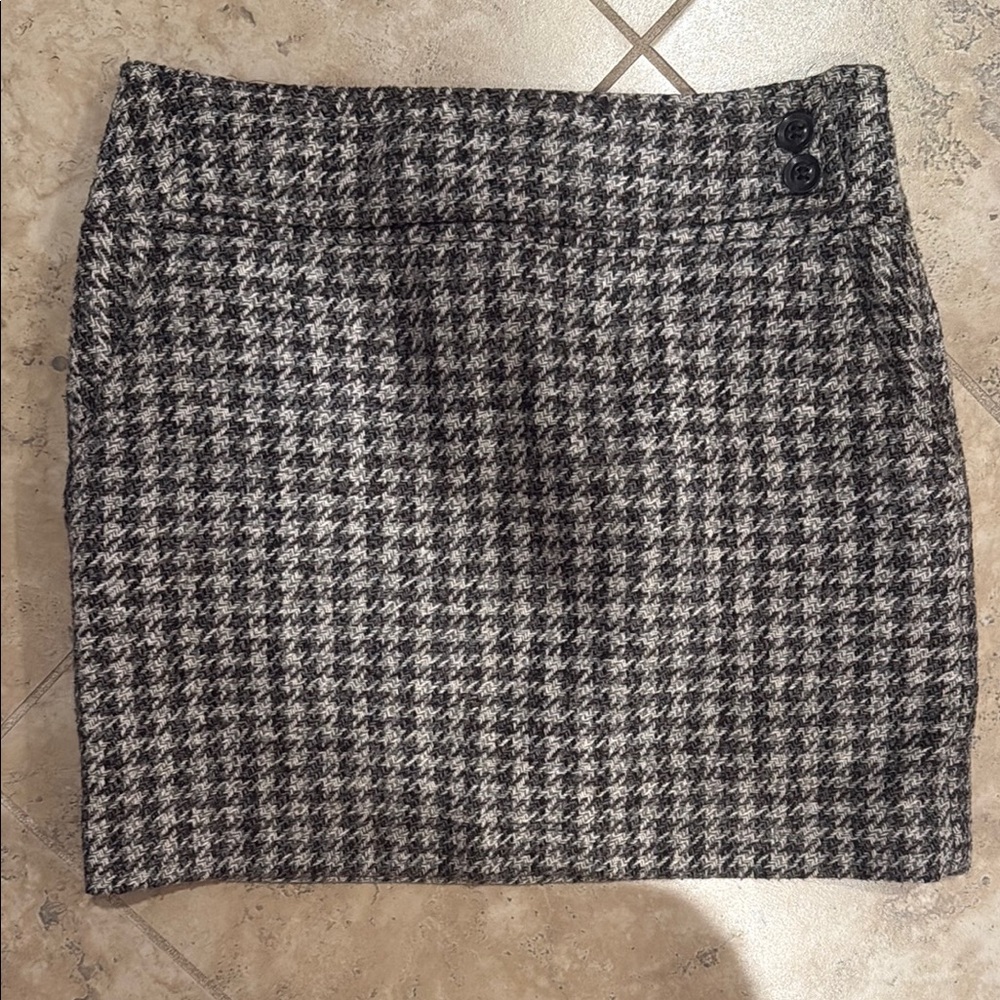 The Limited Black and White Pencil Mini Skirt